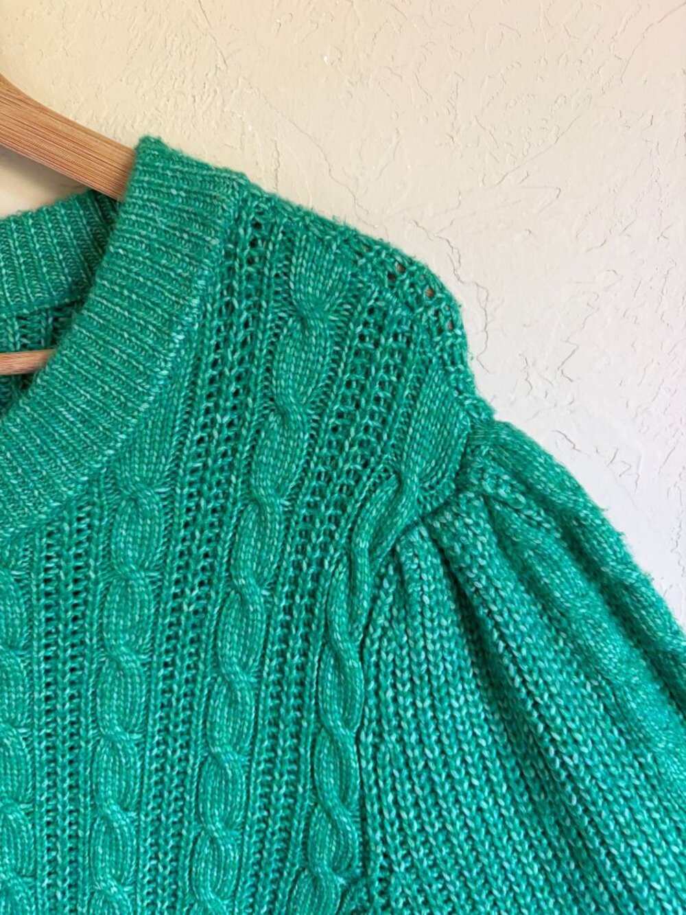 Crown & Ivy 1X Green Cable Knit Puff Sleeve Crewneck Sweater - Picture 5 of 7